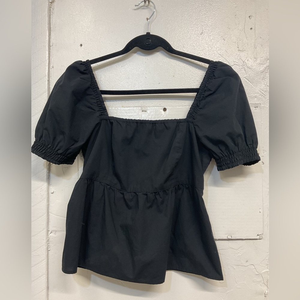 Abercrombie & Fitch Black Crop Smocked Puff Sleeve Top Size Medium